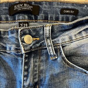 Judy Blue Capri Fit Jeans Women’s Size‎ 7/28